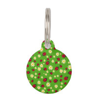 vert mignon de motif de fleur de coccinelle et de