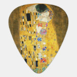 Médiators Gustav Klimt The Kiss Vintage<br><div class="desc">Gustav Klimt Le Kiss Vintage Art Nouveau Peinture Le Kiss (En allemand : Der Kuss) a été peint par le peintre symboliste autrichien Gustav Klimt entre 1907 et 1908, le point culminant de sa période d'or, lorsqu'il peignit un certain nombre d'oeuvres dans un style doré similaire. Le tableau est largement...</div>