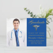 Medical Royal Blue Gold Caduceus Foto Afstuderen Aankondiging (Staand voorkant)