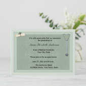Medical Stethoscoop Green Afstuderen Invitation Kaart (Staand voorkant)