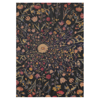 Medieval Flowers op Black Tafelkleed
