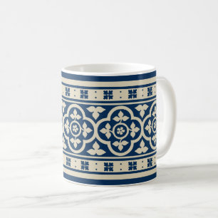 Medieval Quatrefoil - Ivory op Pruisblauw Koffiemok