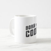 Medische coder die aan coderings-ICD-programmeur w Koffiemok (Voorkant links)