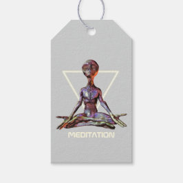 Meditatie. Alien in rustige houding Cadeaulabel