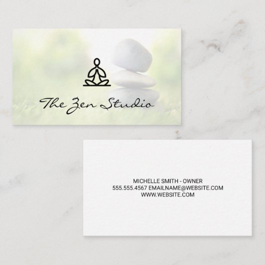 Meditatie Logo | Gestapelde stones in de gras Afsprakenkaartje (Voorkant / Achterkant)