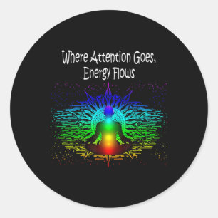 Meditatie Waar Aandacht Naar Toe Gaat, Stroomt Ene Ronde Sticker