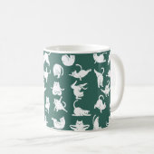 Méditer le chat dans le Yoga Poses de café Mug (Devant droit)