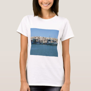 Mediterrane Vissen boten in blauw Zee T-shirt