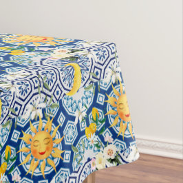 Mediterrane zon, bloemen, citroen, halve maan, tafelkleed