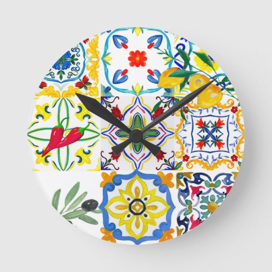 Mediterranean tiles,olives,chilli peppers,lemons ronde klok (Voorkant)