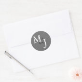 Medium grijs monogram bruiloft envelop afdichtinge ronde sticker (Envelop)