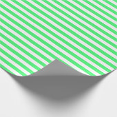 Medium LightGreen en White Stripes Wrapping Paper Cadeaupapier (Hoek)