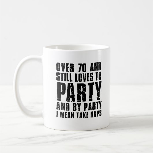 Meer dan 70 en nog steeds houdt van party Mok (Links)