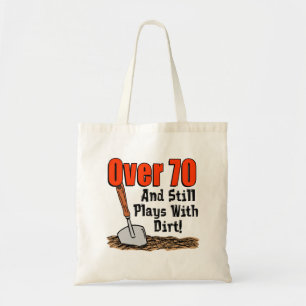 Meer dan 70 speldstukken met vuile Canvas tas