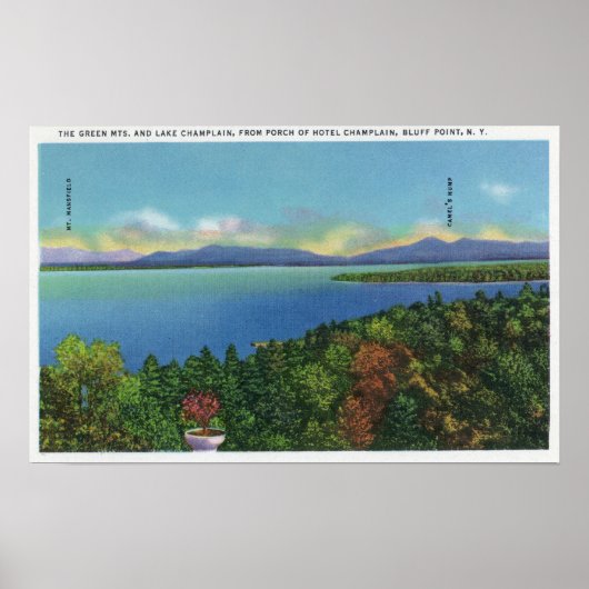 Meer en Groene bergen Poster (Voorkant)