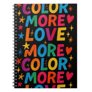 Meer Kleur Meer Liefde Speelse Regenboog Typografi Notitieboek