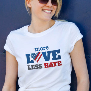 Meer Liefde Minder Haat VS Vlag Hart Vet Typografi T-shirt