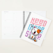 Meer slaap nodig | Grappige Cat schattige geeuwen Planner (Display)