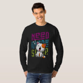 Meer slaap nodig | Grappige Cat schattige geeuwen T-shirt (Voorkant volledig)