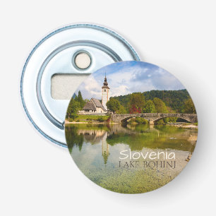 Meer van Bohinj met kerk in Slovenië tekst Button Flesopener