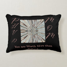 Meer waard dan Rubies Square Pillow