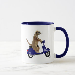 Meerkat op Donkere Blauwe Moped Mok