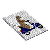 Meerkat op Donkere Blauwe Moped Notitieboek (Rechterzijde)