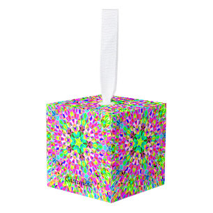 Meerkleurig 3-d polygoonpatroon kubus ornament