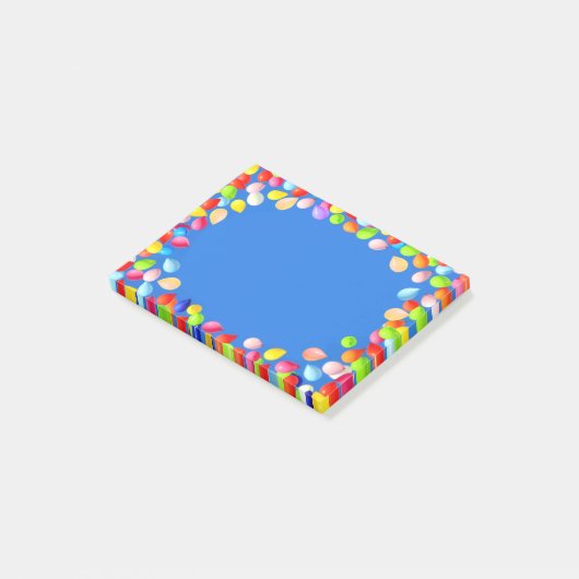 Meerkleurige ballonnen op sky blue post-it® notes (Schuin)