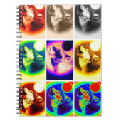 Meerkleurige Howling Wolf op Moon Pop Art Notitieb Notitieboek (Voorkant)