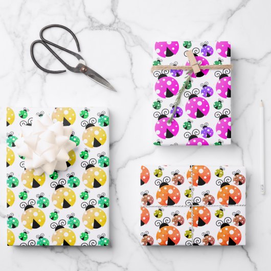 Meerkleurige Ladybugs Patroon Inpakpapier Vel (Voorkant)