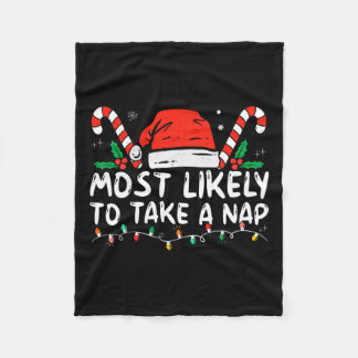 Meest waarschijnlijk om een dutje te nemen met een fleece deken