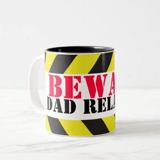 Méfiez-vous papa relaxant chevron ouvriers mug (Devant gauche)