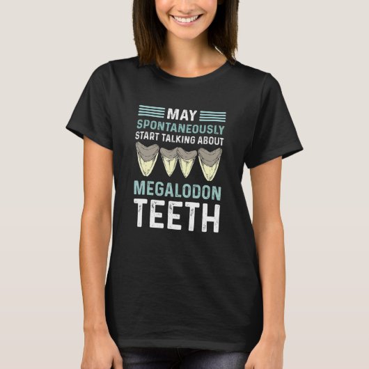 Megalodon Tooth Hunting Shark Tooth Fossil Tooth H T-shirt (Voorkant)