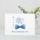 Meilleur mari jamais bleu carte de fête des pères (Debout devant)