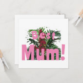 Meilleure maman ! Carte de vœux simple (Devant/Arrière en situation)