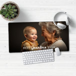 Meilleure photo Grand-mère<br><div class="desc">Meilleure mamie moderne ou grand-parent Photo Souris de bureau Mat. Ajoutez votre photo et votre texte préférés pour un design personnalisé amusant! Veuillez nous contacter à cedarandstring@gmail.com si vous avez besoin d'aide pour la conception ou les produits correspondants.</div>