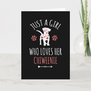 Meisje dat houdt van de eigenaar van Chiweenie Dog Kaart