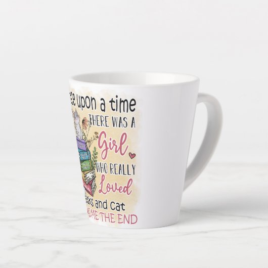 Meisje dat van boeken houdt latte mok (Rechterhoek)