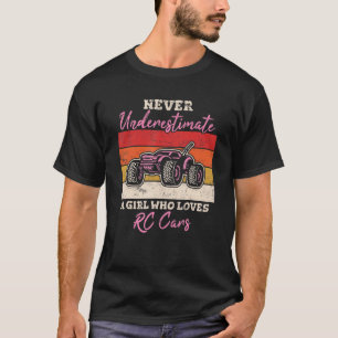Meisje dat van RC Cars afstandsbediening racebbel T-shirt