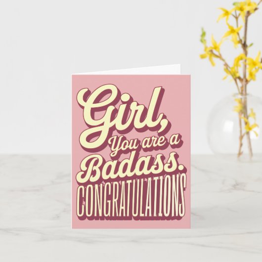 Meisje Je bent een Badass  Retro Afstuderen Kaart (Gele Bloem)