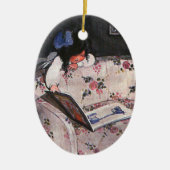 Meisje leest over sofa keramisch ornament (Voorkant)