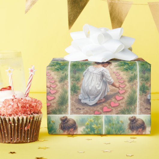 Meisje maakt een Hart Tuin Pad Cadeaupapier (Verjaardagsfeest)