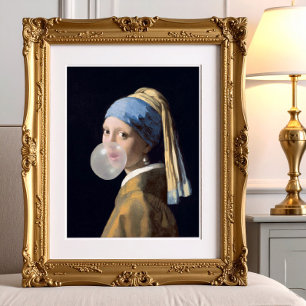 Meisje met parel oorbel die een kauwgomblaas blaas perfect poster
