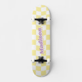 Meisje Naam Geel Wit Checker Patroon Retro Skateboard (Voorkant)
