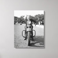 Meisje op motorfiets, 1937