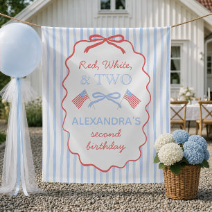 Meisje Rood Wit en Twee 2de Verjaardagsbanner Wandkleed