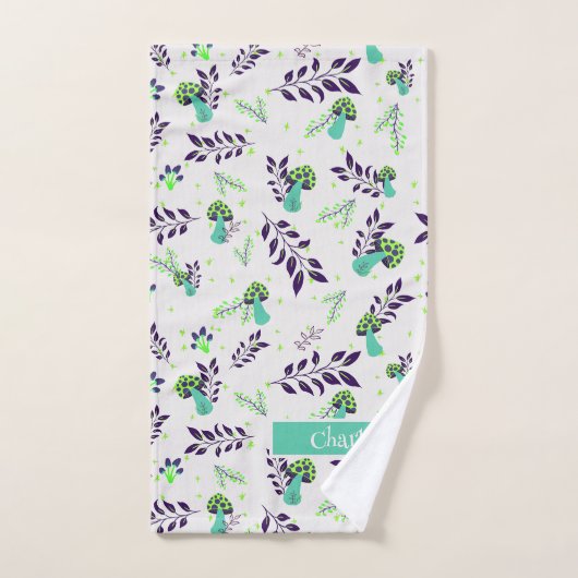 Meisje Schattige Paddenstoelen en Tuin Custom Name Bad Handdoek (Handdoek)