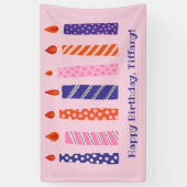 Meisje's 7e Verjaardag 7 Roze, Paarse Kaarsen Fees Spandoek (Verticaal)