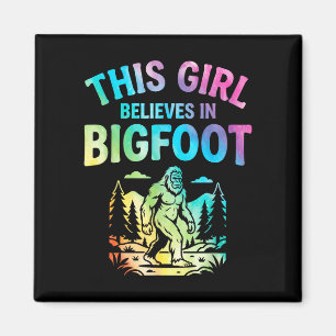 Meisjes bigfoot gelovige tie dye sasquatch cryptid magneet